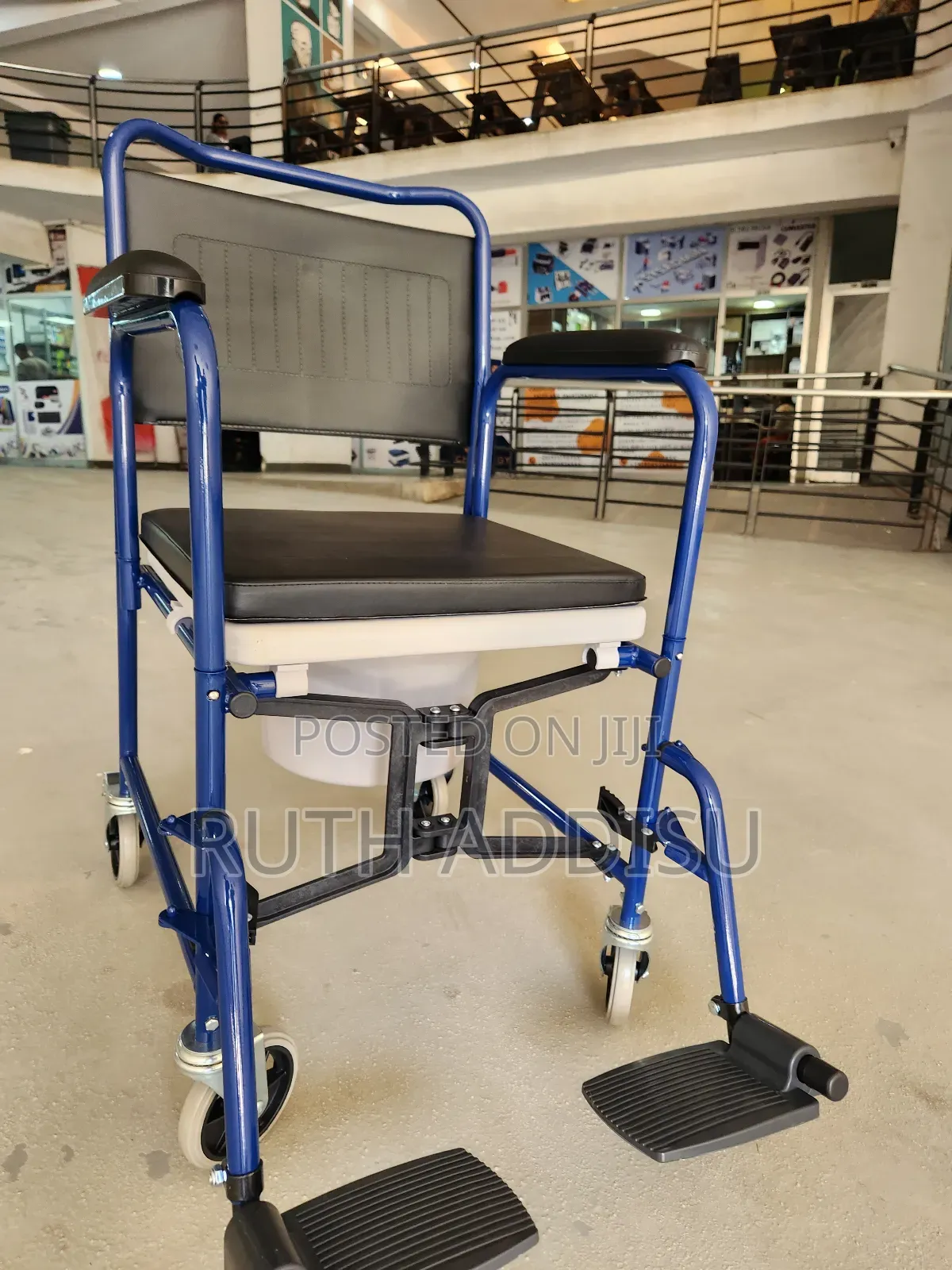 Wheelchair者或normal Wheelchair軟化wheelchair丸的wheelchair元年wheelchair New