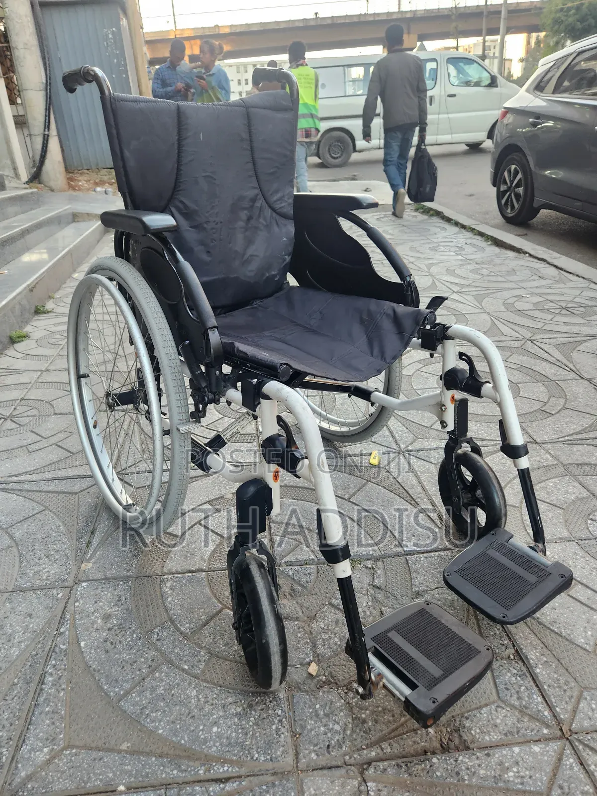 Foldable Almunium Wheelchair輕輕medical Wheelchair俠的wheelchair Almunium