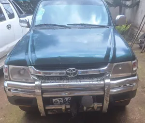 Toyota Hilux 2.5 Cab 2005 Green