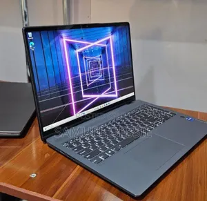 New Laptop Lenovo Yoga 7i 16GB Intel Core I7 SSD 512GB