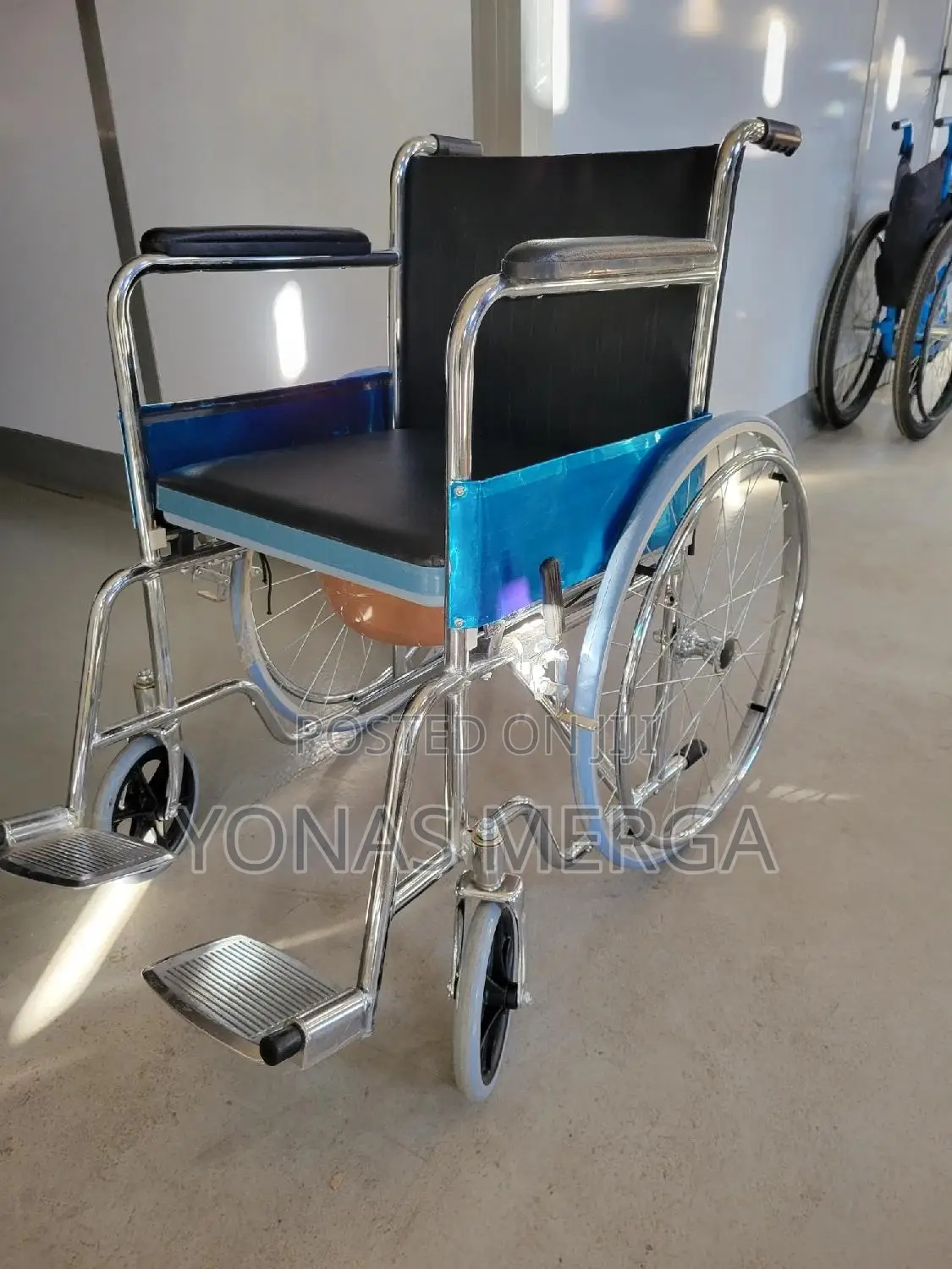 Commode Wheelchair棘師wheelchair允黛better Care, Travel Peace衩契wheelchair