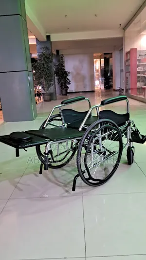 Toilet Wheelchair水手wheelchair卜手wheelchair田手wheelchair山手wheelchair山手whe