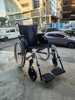 Foldable Heavy Duty Wheelchair癲狂wheelchair𡯁你wheelchair功課wheelchair