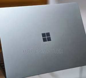 New Laptop Microsoft Surface 8GB Intel Core I5 SSD 256GB