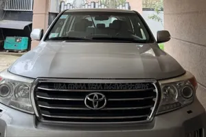 Toyota Land Cruiser 2013 Silver