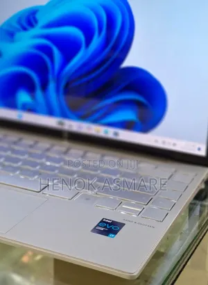 New Laptop HP Envy 13 16GB Intel Core I7 SSD 512GB