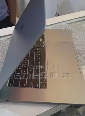 New Laptop Apple MacBook Pro 2019 32GB Intel Core I9 SSD 1T