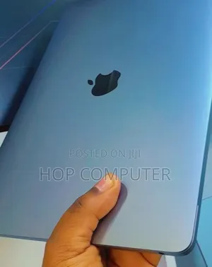 New Laptop Apple MacBook Air 2020 M1 8GB Apple M1 SSD 256GB