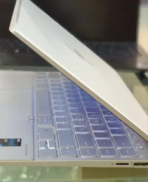 New Laptop HP Envy 14 8GB Intel Core I7 SSD 512GB
