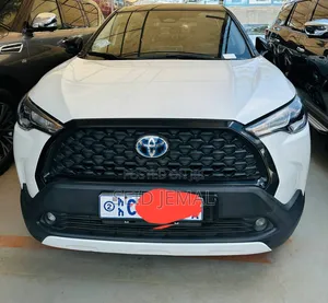 Toyota Corolla Cross Hybrid 2023 White