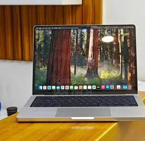 New Laptop Apple MacBook Pro M1 32GB Apple M1 Pro SSD 512GB