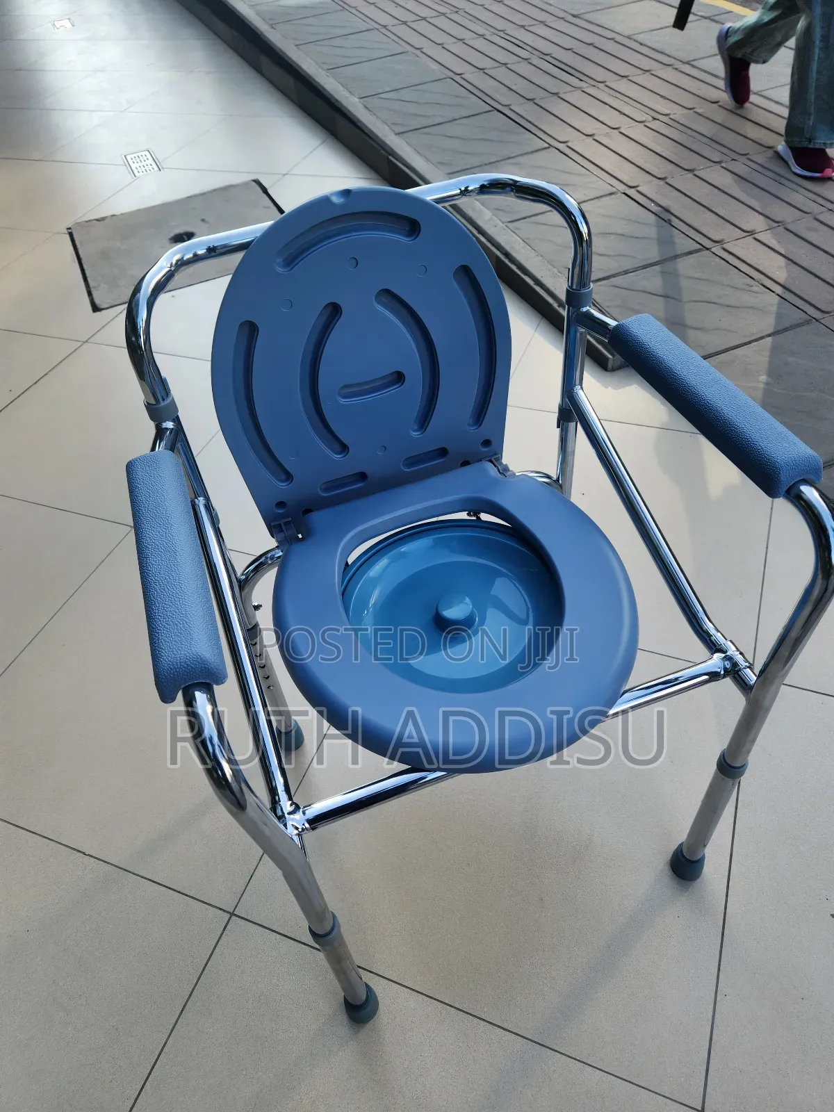 Commode Chair鳵的toilet Chair Brand New軍人commode Chair for Ealderly Popo