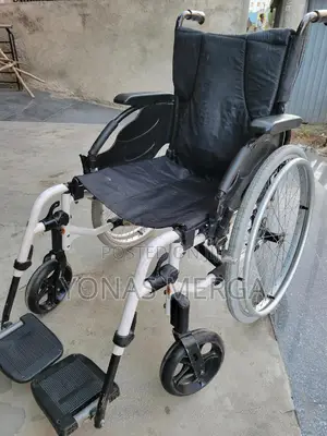 Light Wheelchair橢店used Europe Wheelchair曳盡facing Long-Term Mobility