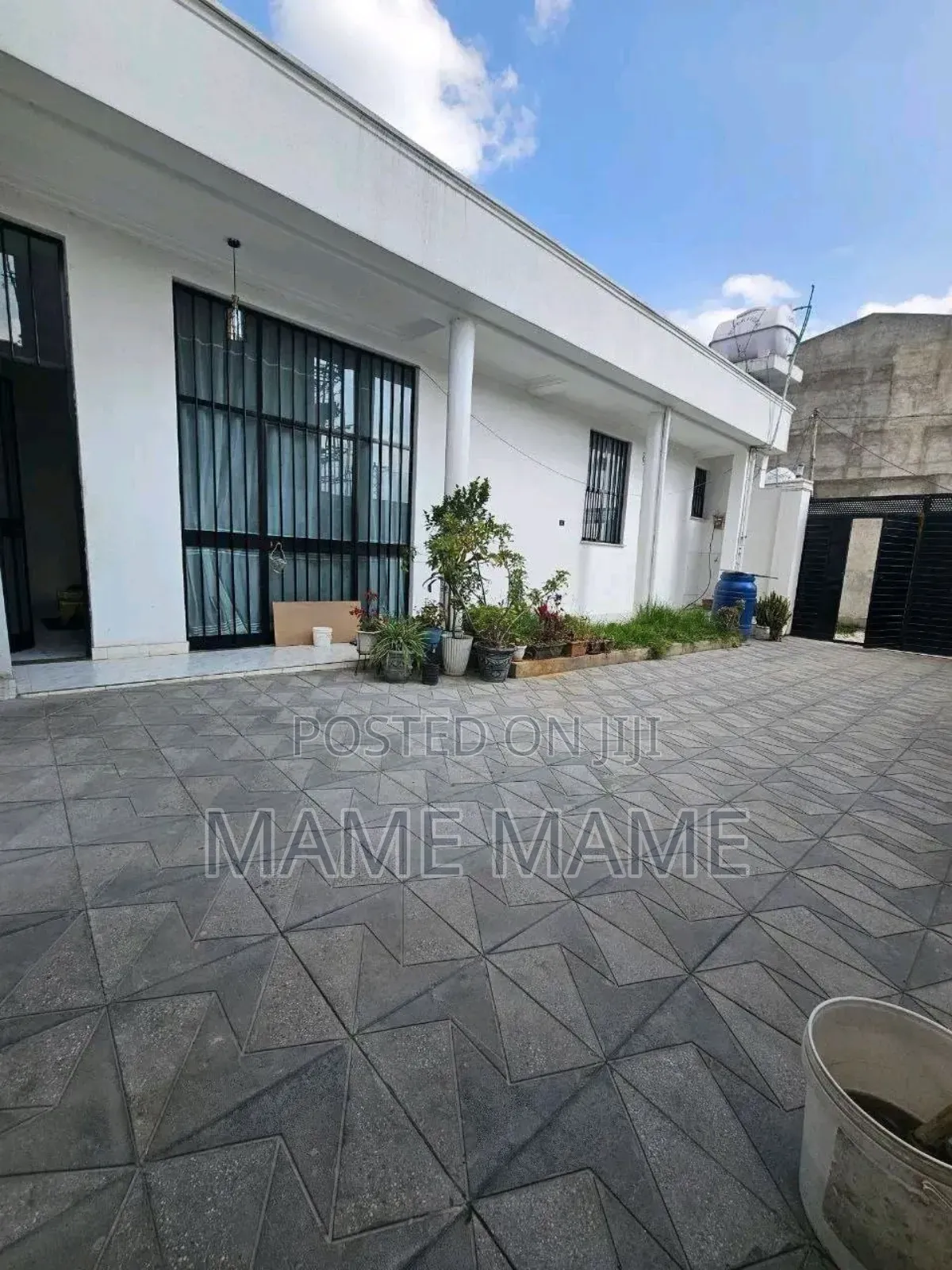 3bdrm House in Addis Abeba, Bole for sale