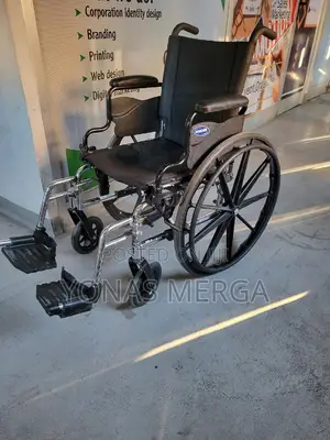 Wheelchair甞螢wheelchair With Inflatable Tyres, Quick-Release Wheels