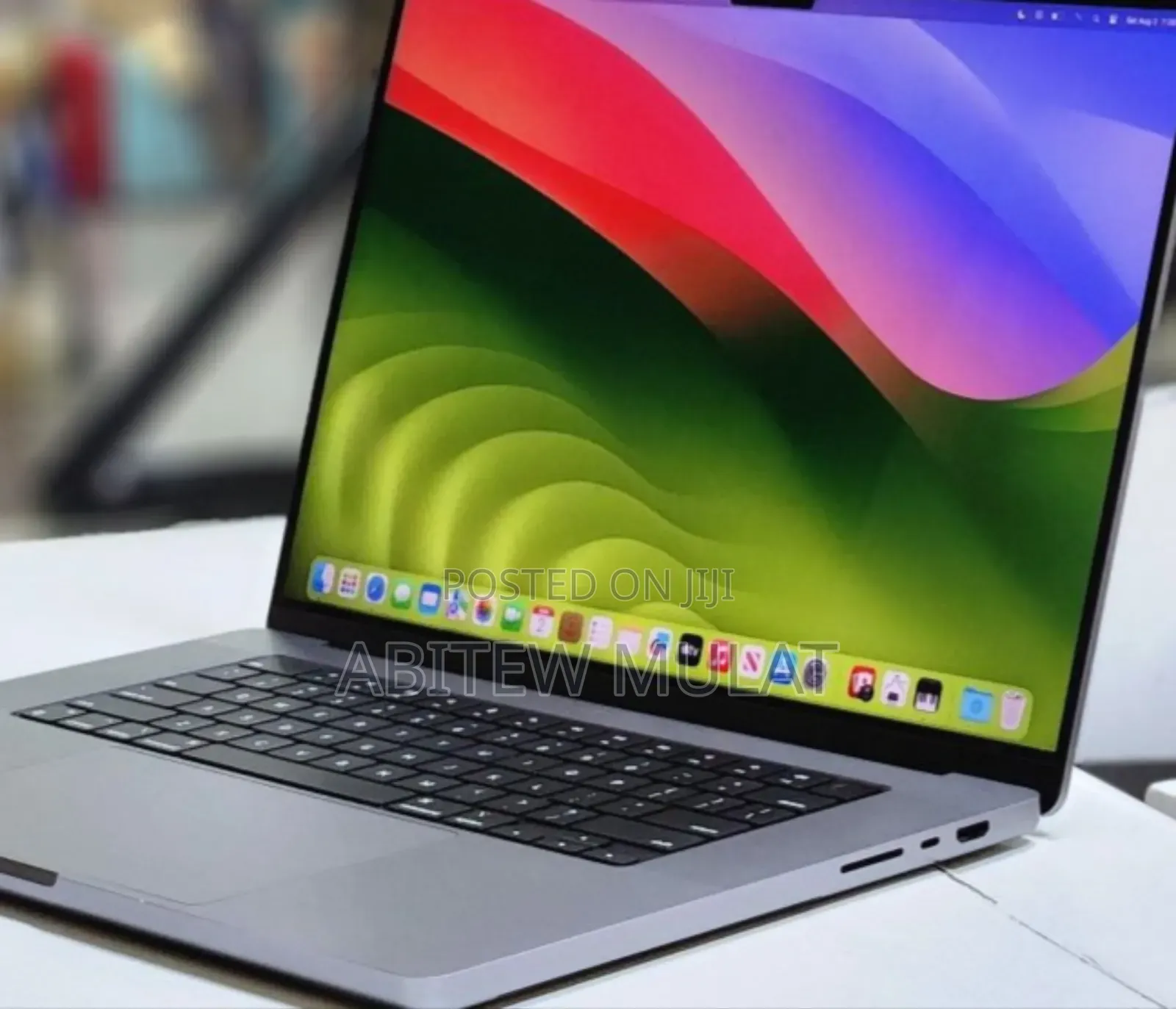 New Laptop Apple MacBook Pro M1 16GB Apple M1 SSD 1T