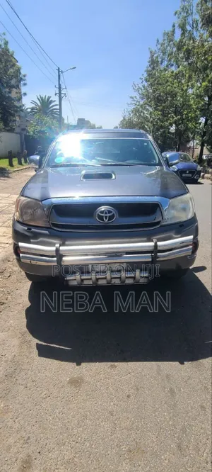 Toyota Hilux 2009 Gray