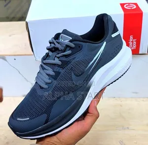 New Arrival Nike Zoom Running Shoes Made in Vietnam