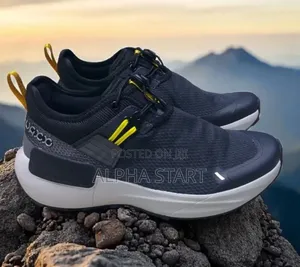  New Arrival  
 Comfortable Edco Sneakers 
 Made in Vietnam