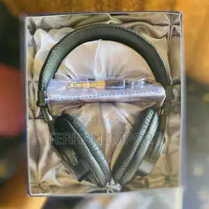 Sony MDR-7506 Professional Large Diaphragm Headphones