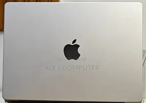 New Laptop Apple MacBook Pro M1 32GB Apple M1 Pro SSD 1T