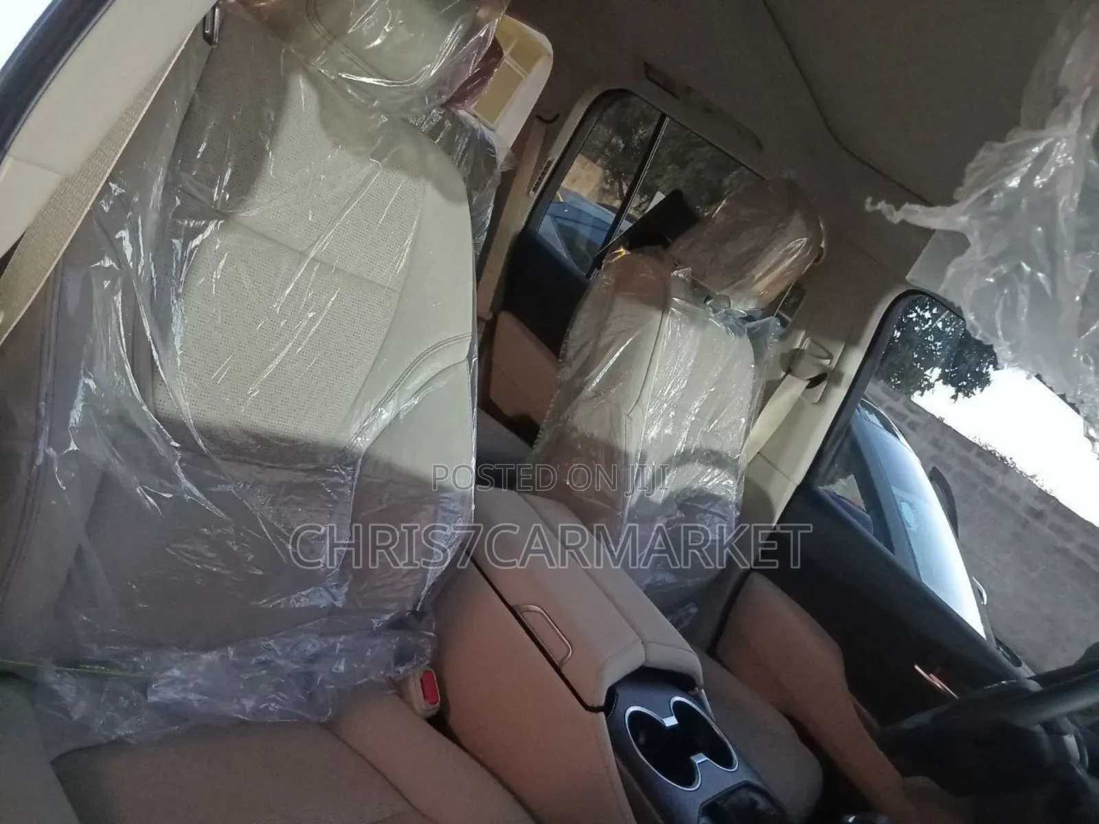 New Toyota Land Cruiser LC300 2025 White