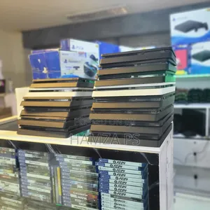 Ps4 Slim Jailbreak እጃችን ላይ ያሉ Playstation 4 Slim