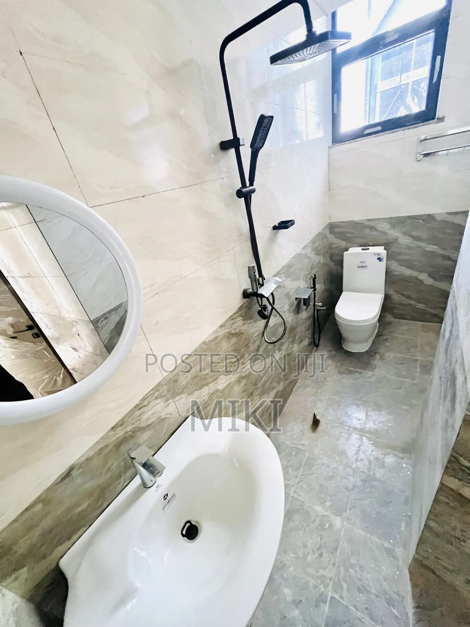 3bdrm Apartment in Haile Garment, Nifas Silk-Lafto for sale
