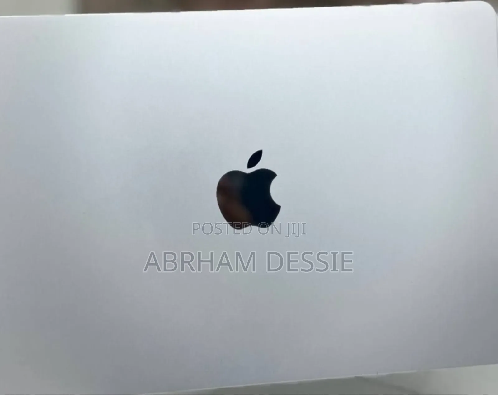 New Laptop Apple MacBook Air 2023 M2 8GB Apple M2 SSD 256GB