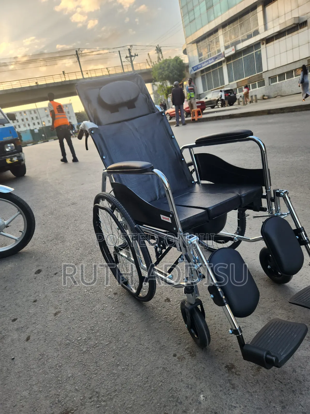 Multi-Functional Wheelchair for Disability夠本wheelchair胺你wheelchair