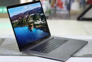 New Laptop Apple MacBook Pro 2017 16GB Intel Core I7 SSD 512GB