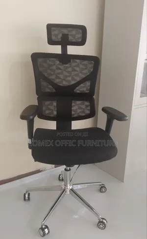 Ergonomic Managerial Chair – Premium Comfort Support