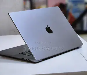 New Laptop Apple MacBook Pro M1 32GB Apple M1 Pro SSD 512GB