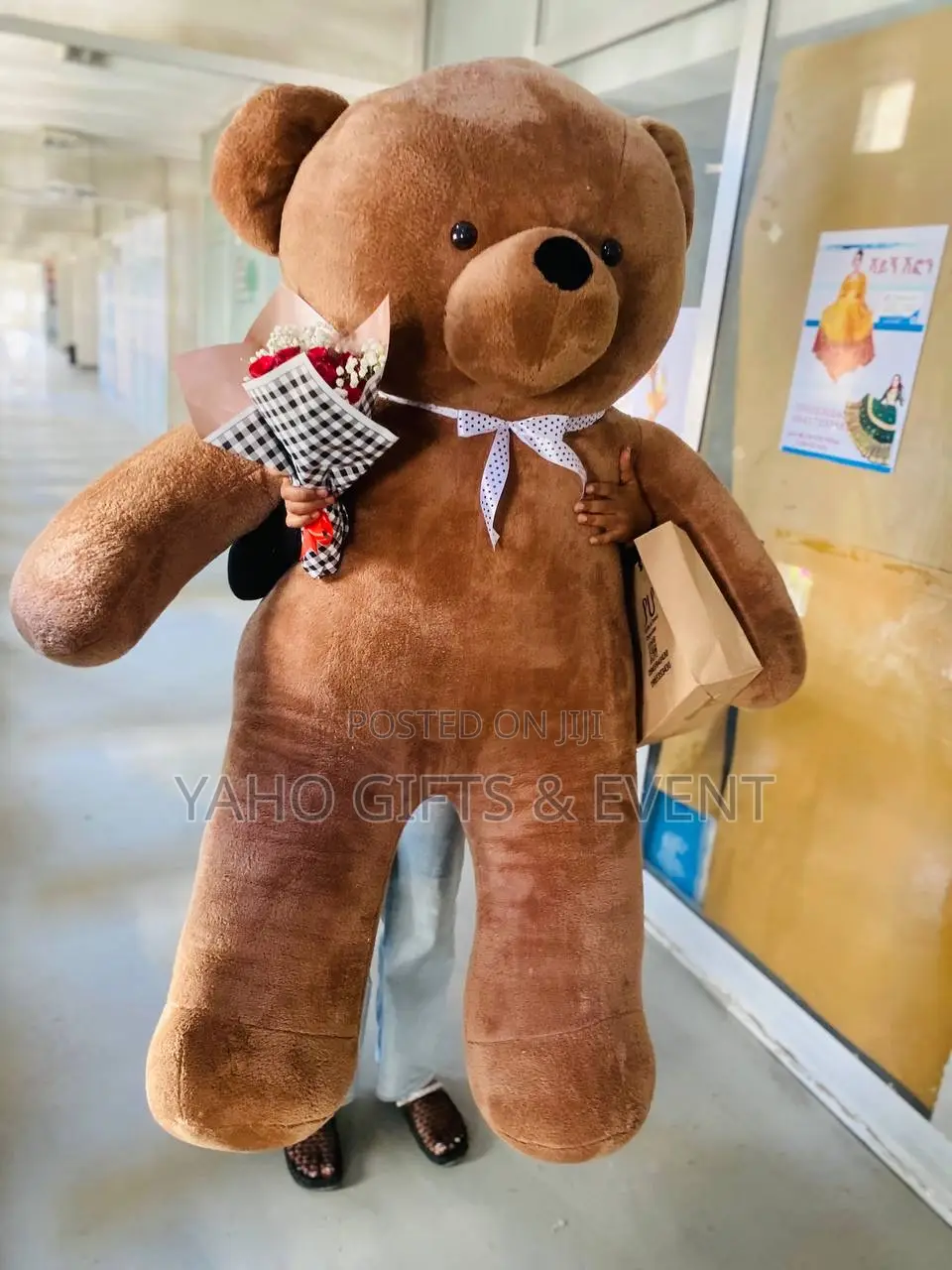 1.5 Teddy Bears With Flower