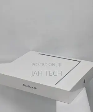 New Laptop Apple MacBook Air 2023 M2 8GB Apple M2 SSD 512GB