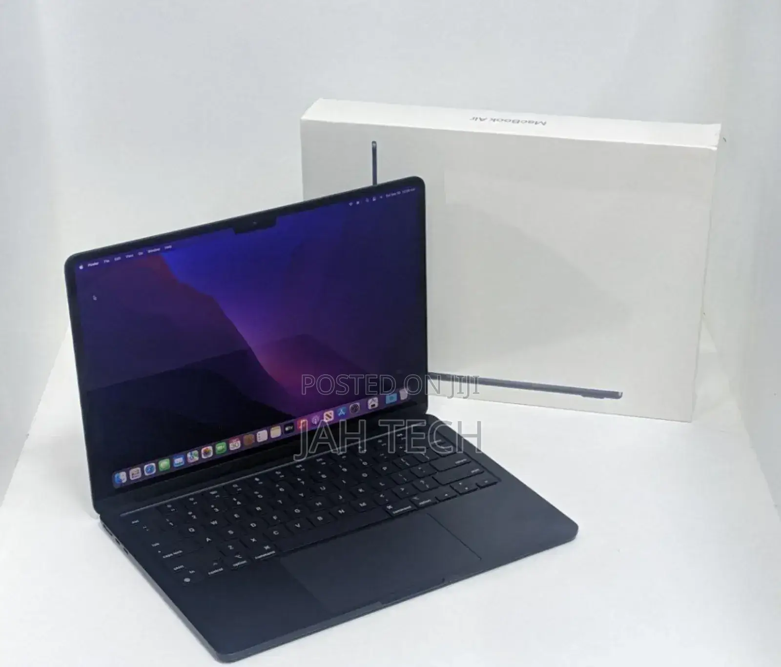 New Laptop Apple MacBook Air 2023 M2 8GB Apple M2 SSD 512GB