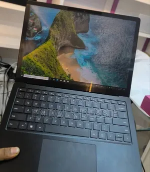 New Laptop Microsoft Surface 16GB Intel Core I7 SSD 256GB