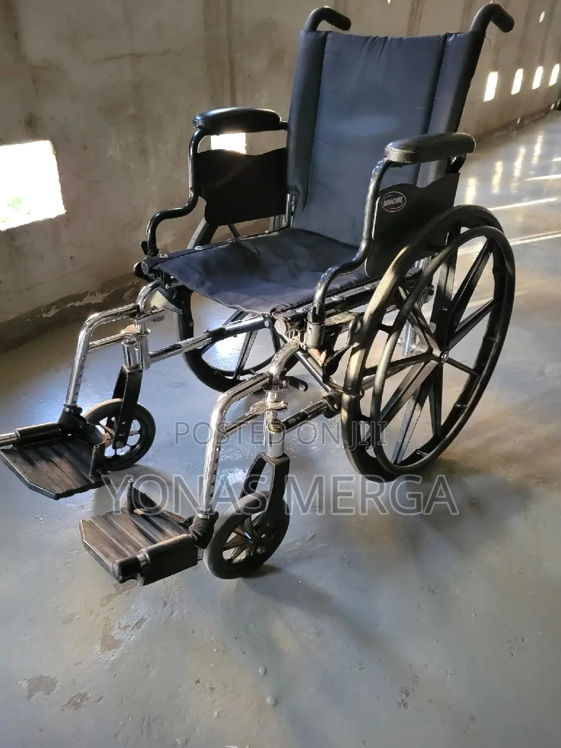 Used Orginal Wheelchair/Wheelchair Is Lightweight,Compact,And Foldable