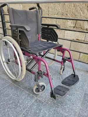 Wheelchair氅臣wheelchair焱叩carbon - Super Lightweight Folding Powerchair
