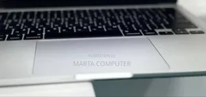 New Laptop Apple MacBook Air 2022 M2 8GB Apple M2 SSD 256GB