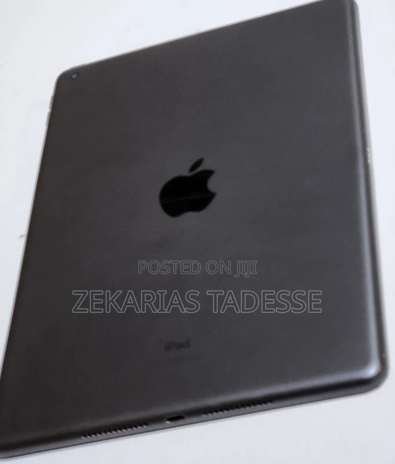 New Apple iPad 2 Wi-Fi 64 GB Silver