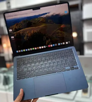 New Laptop Apple MacBook Air 2022 M2 8GB Intel Core I5 SSD 256GB
