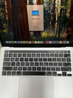 New Laptop Apple MacBook Pro M1 8GB Apple M1 SSD 256GB