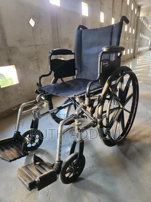 Foldable Wheelchair堥在almunium European Standard Wheelchair蝨弓wheelchair