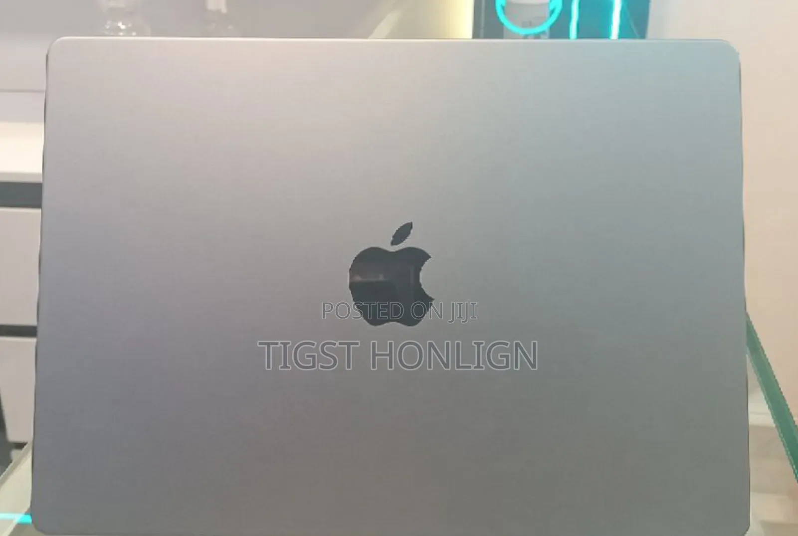 New Laptop Apple MacBook Pro 24GB Apple M3 SSD 512GB