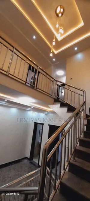 8bdrm House in Yeka for sale