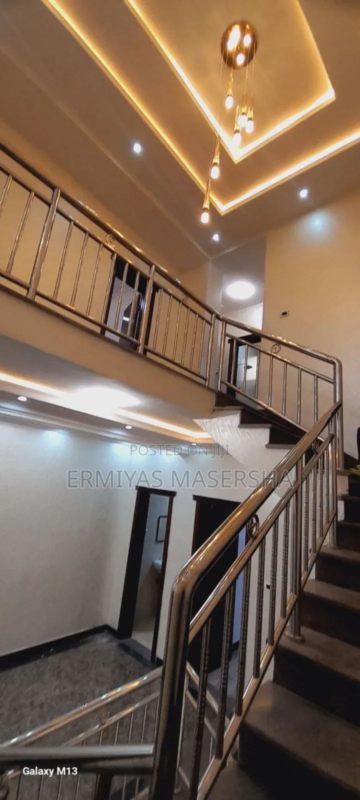 8bdrm House in Yeka for sale