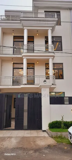 8bdrm House in Yeka for sale