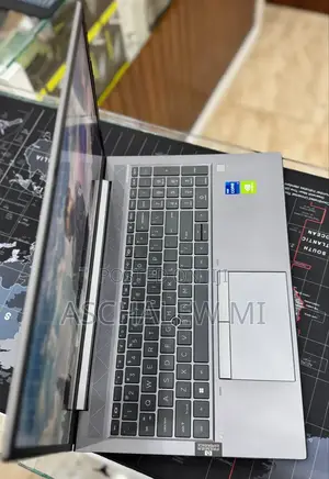 New Laptop HP ZBook 15 32GB Intel Core i7 SSD 512GB