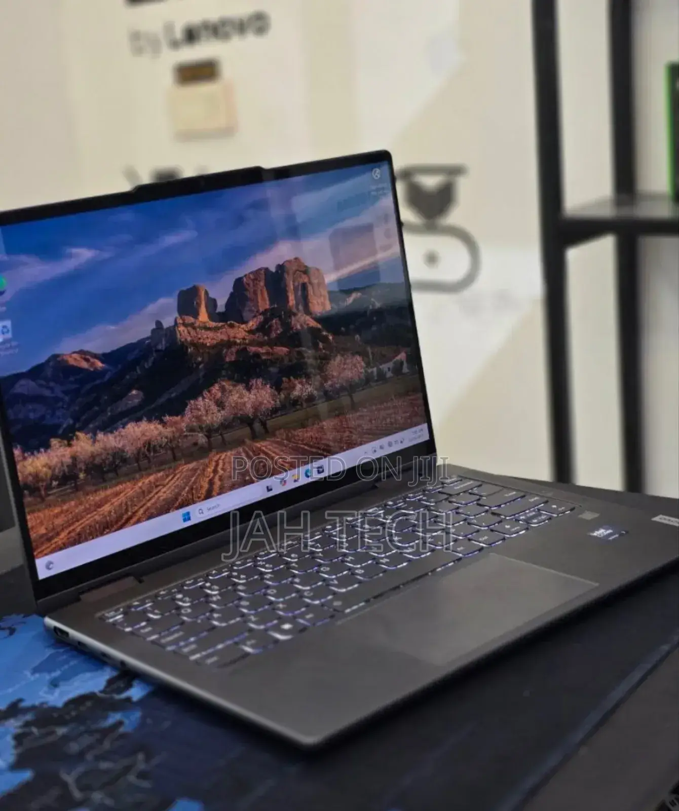 New Laptop Lenovo ThinkPad Yoga 16GB Intel Core Ultra 7 SSD 512GB